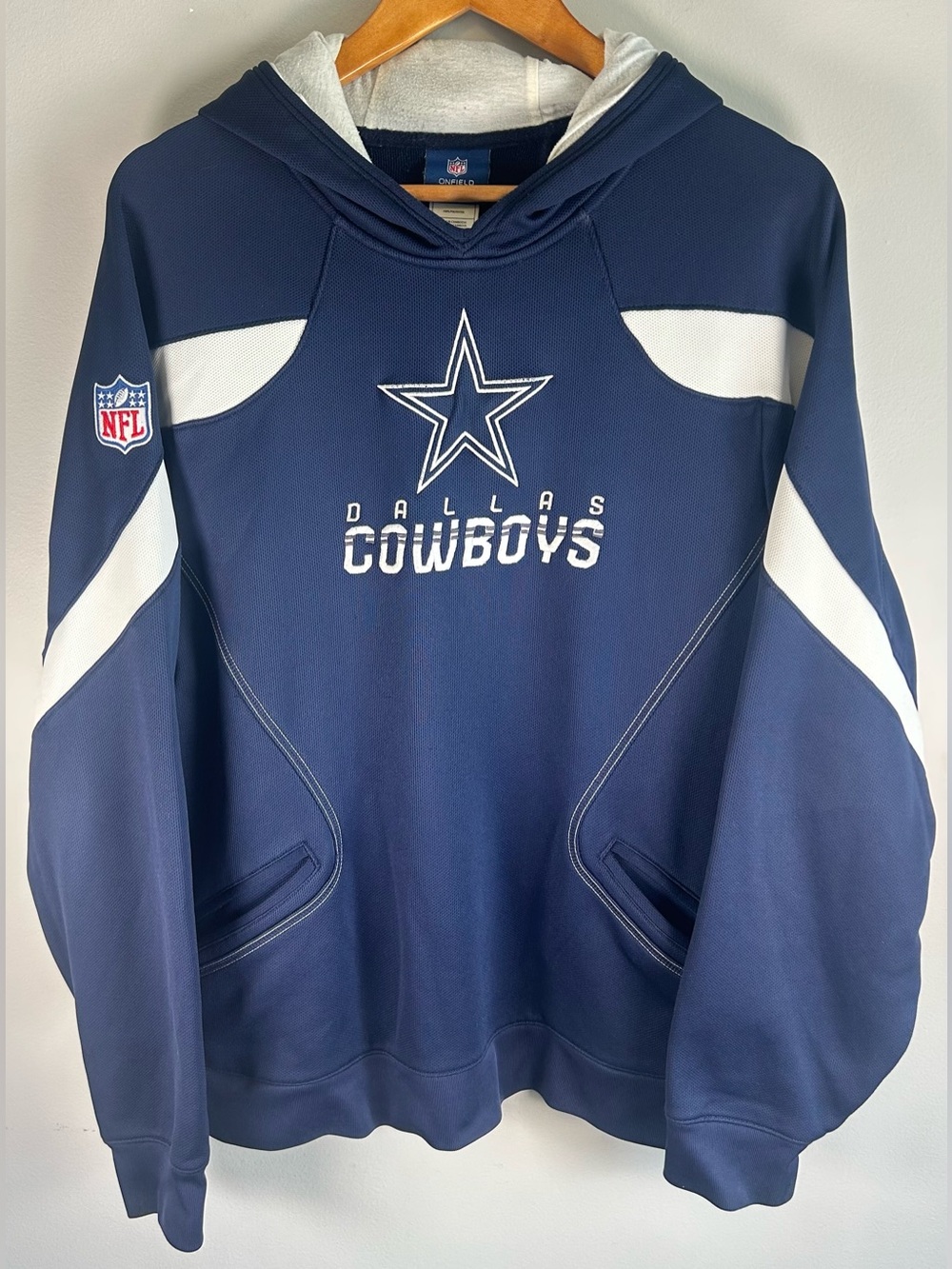 Dallas Cowboys NFL Momentum Sideline Kickoff Mens Hoodie Sweater Size L Reebok